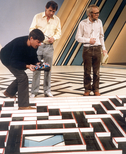 Alan Dibley demonstrating his Micromouse to Johnny Ball on ‘Think of a number’, 1983
